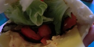 Pita-Taschen mit Gemüse-/ Salatfüllung