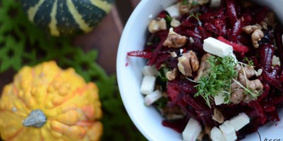 Mädchenküche-8-Rote Beete Salat mit getrockneten Pflaumen und Fetakäse